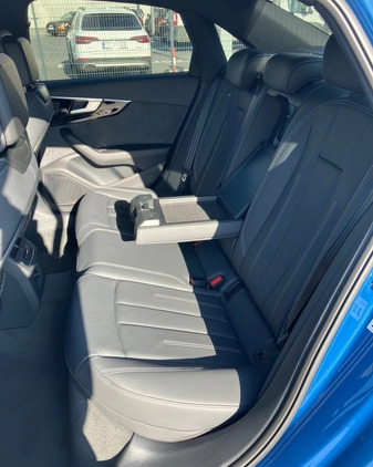 Audi A4 cena 216000 przebieg: 15, rok produkcji 2024 z Gdańsk małe 172